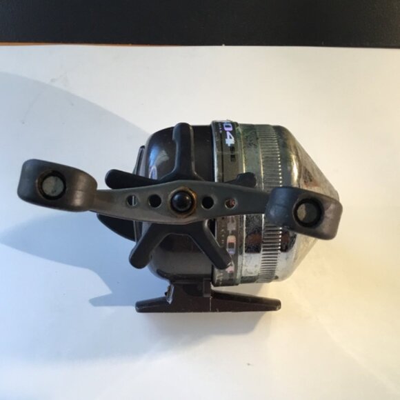 Lot of 3 Zebco Fishing Reels 33, 404 and a shimano 2500 fx Vintage - Picture 10 of 12